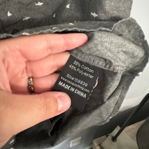 Visive Shark and Fin Print Button Down Shirt Men's Size Small Short Sleeves - Picture 7 of 8